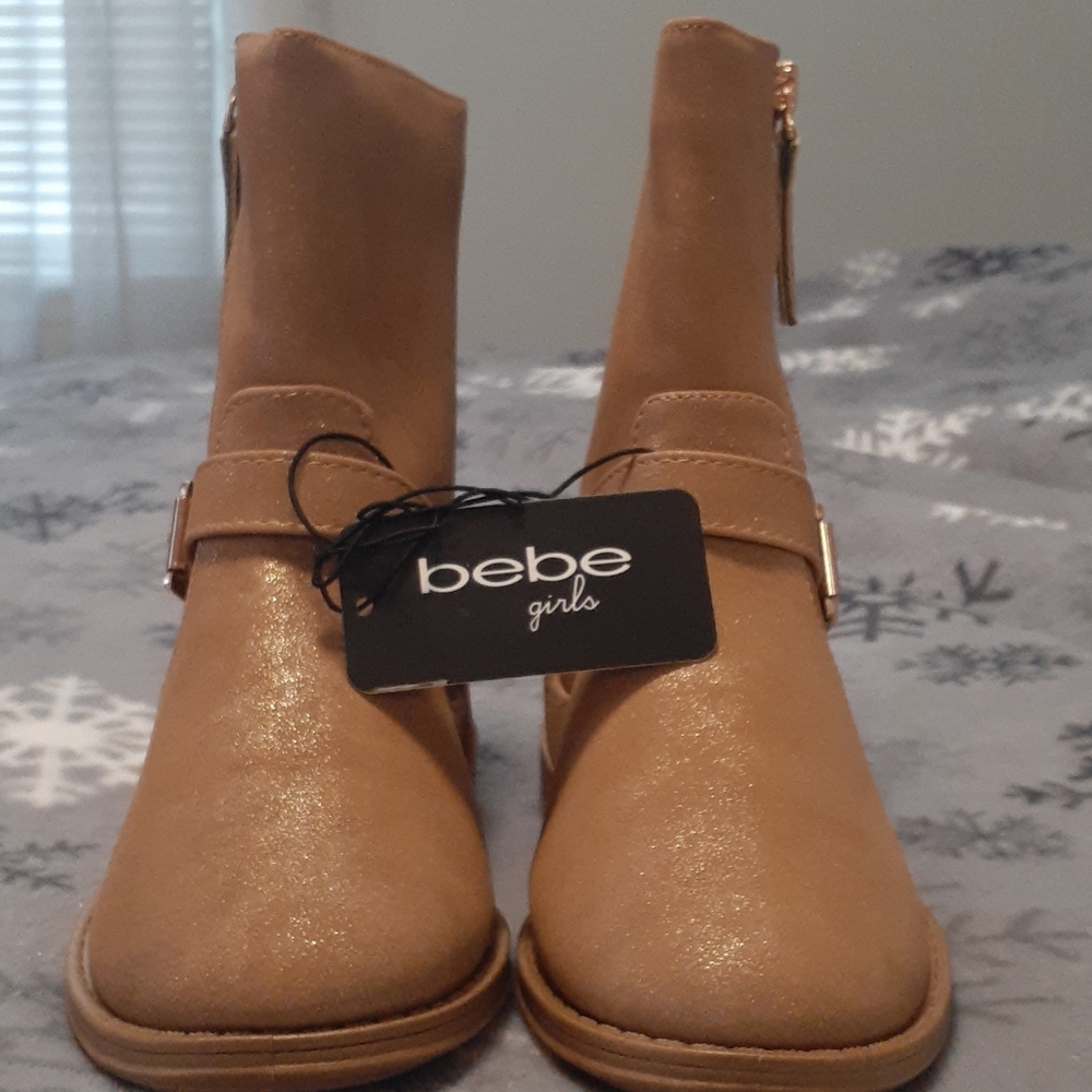 Girls size 2 boots
